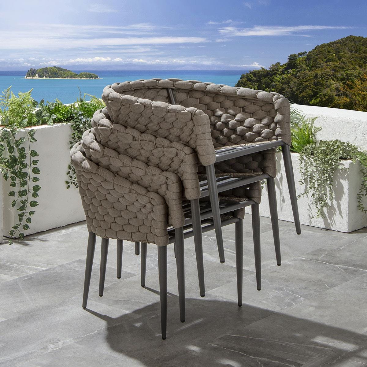 Ensemble de salle à manger de jardin Sundowner 4 places en céramique, aluminium café et beige