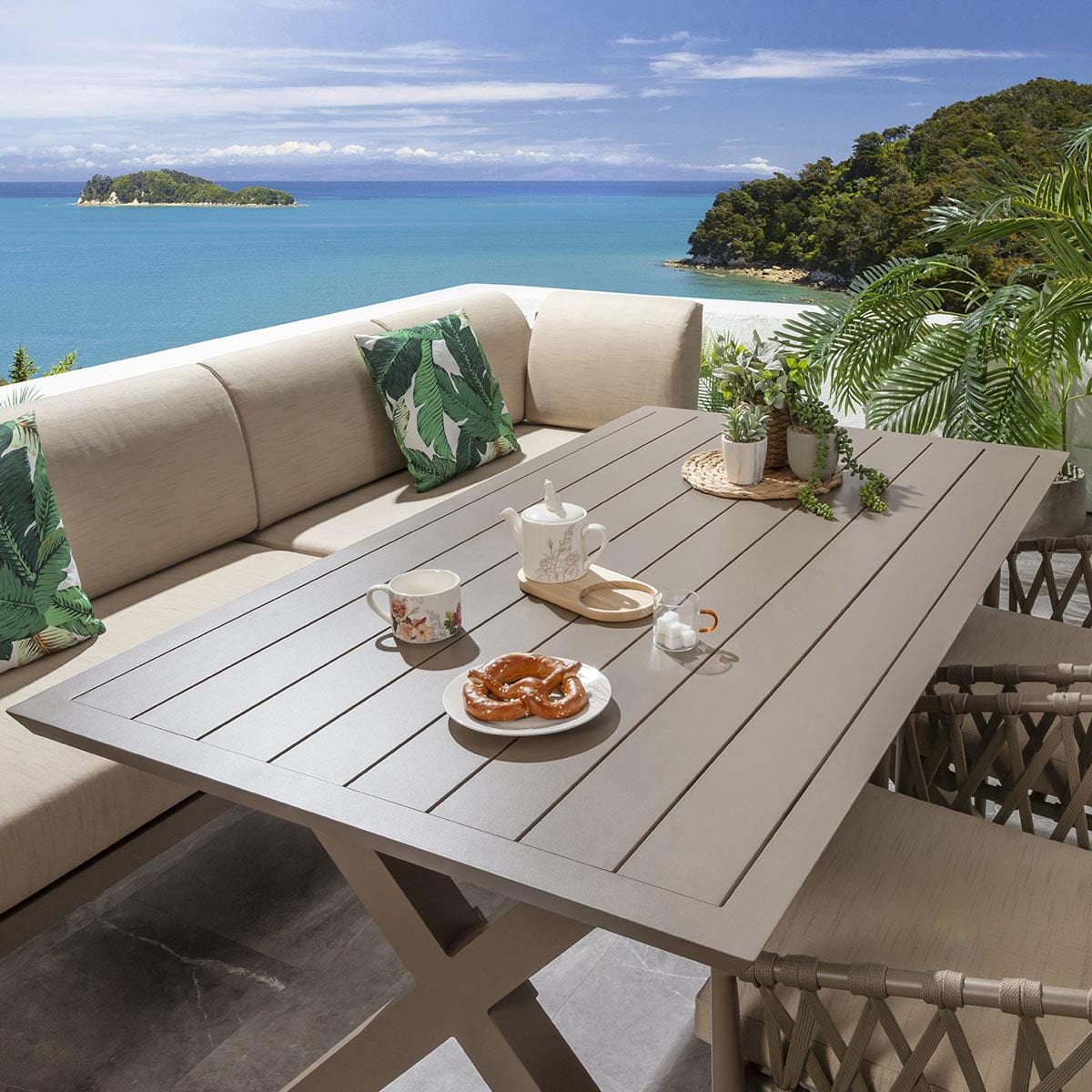 Ensemble de salle à manger de jardin extérieur Ada 6 places en aluminium beige S1