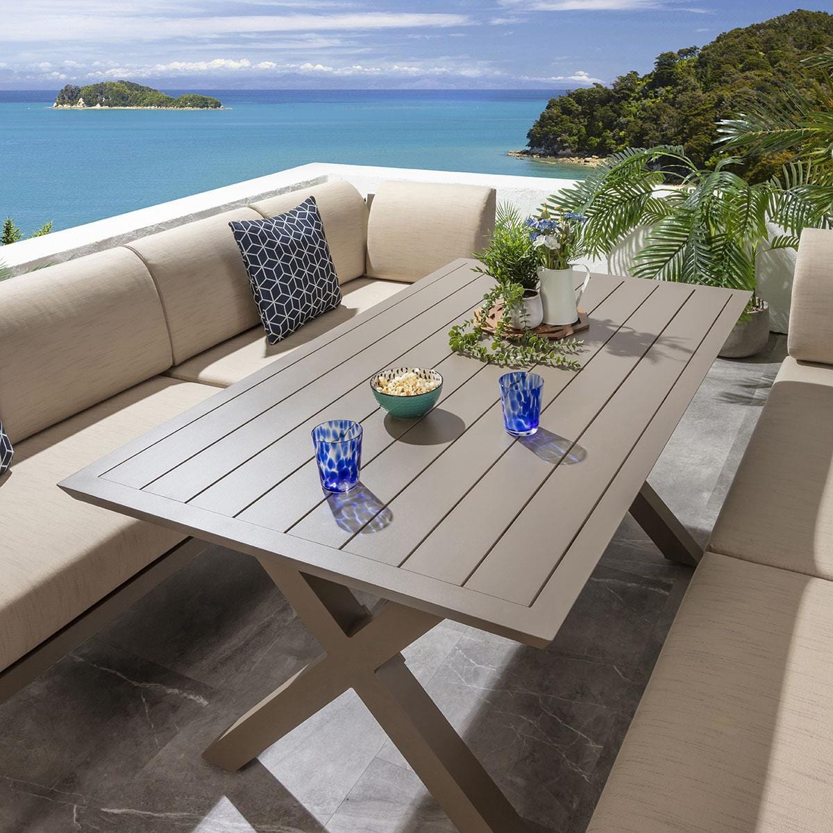 Ensemble de salle à manger de jardin extérieur Ada 8 places en aluminium beige S3