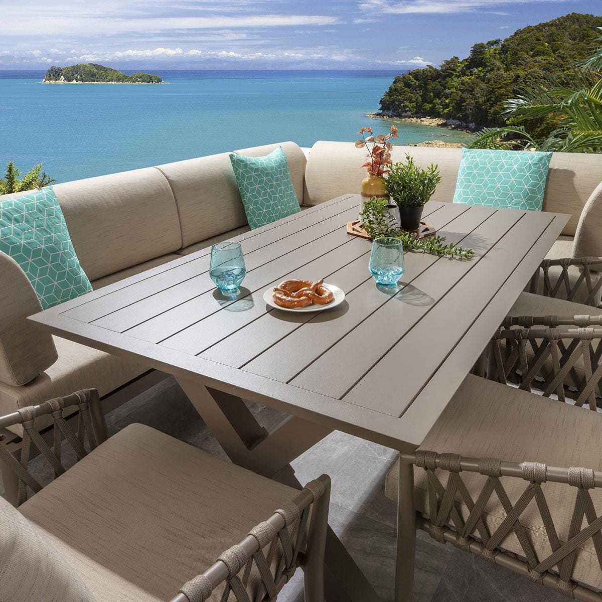 Ensemble de salle à manger de jardin extérieur Ada en aluminium beige 8 places L4