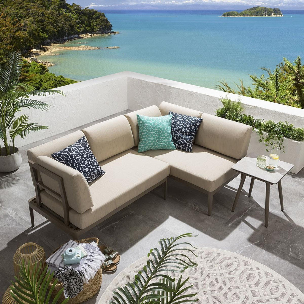 Ensemble canapé d'angle de jardin modulaire Ada avec table d'appoint beige 196x123cm L1