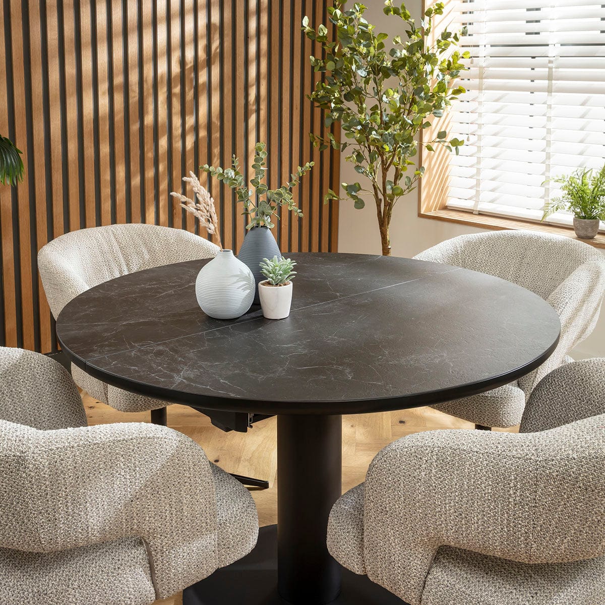 Ensemble de salle à manger rond extensible 4 places Aubrey &amp; Venus en céramique grise et noire