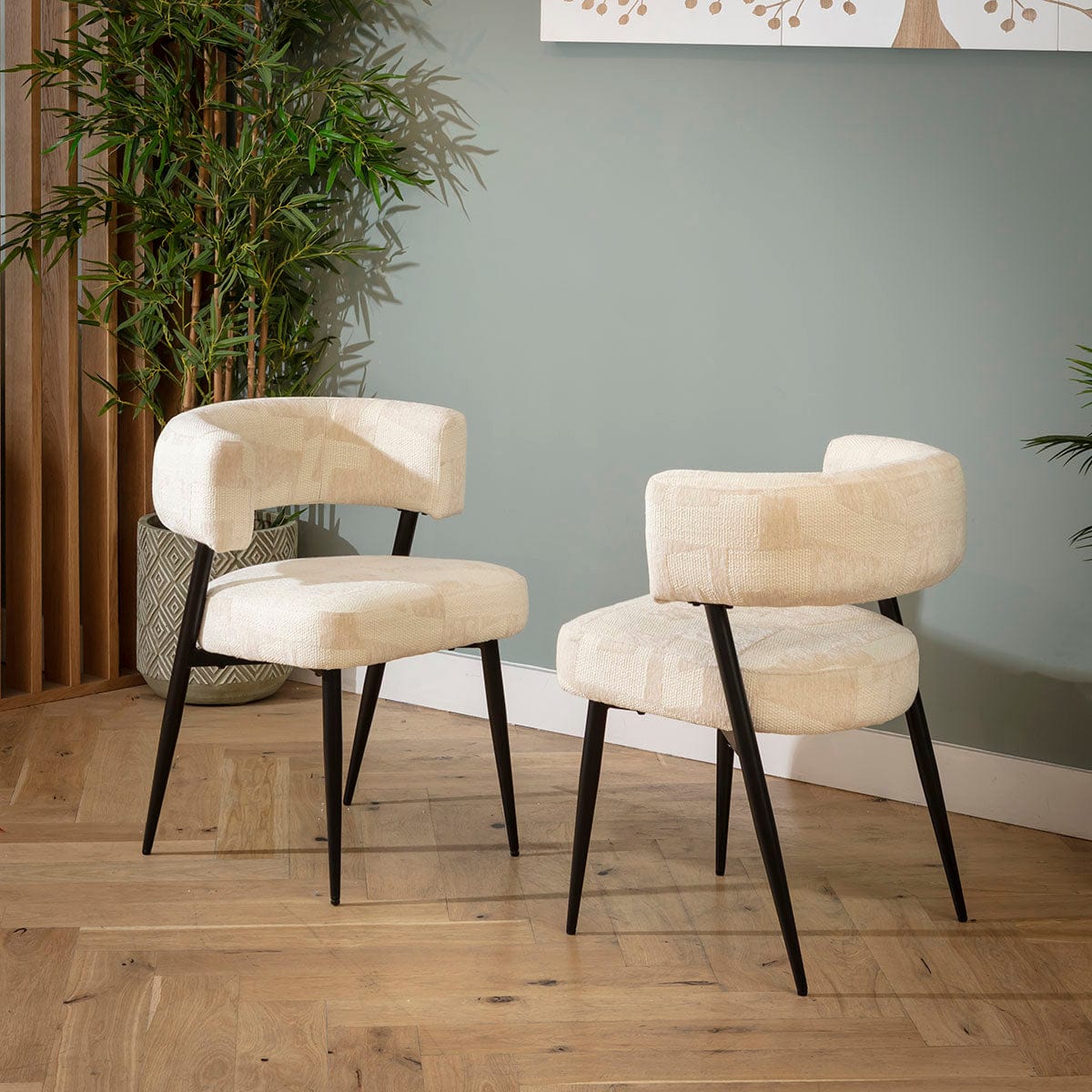 Chaise de salle à manger moderne Mila en tissu à motifs crème