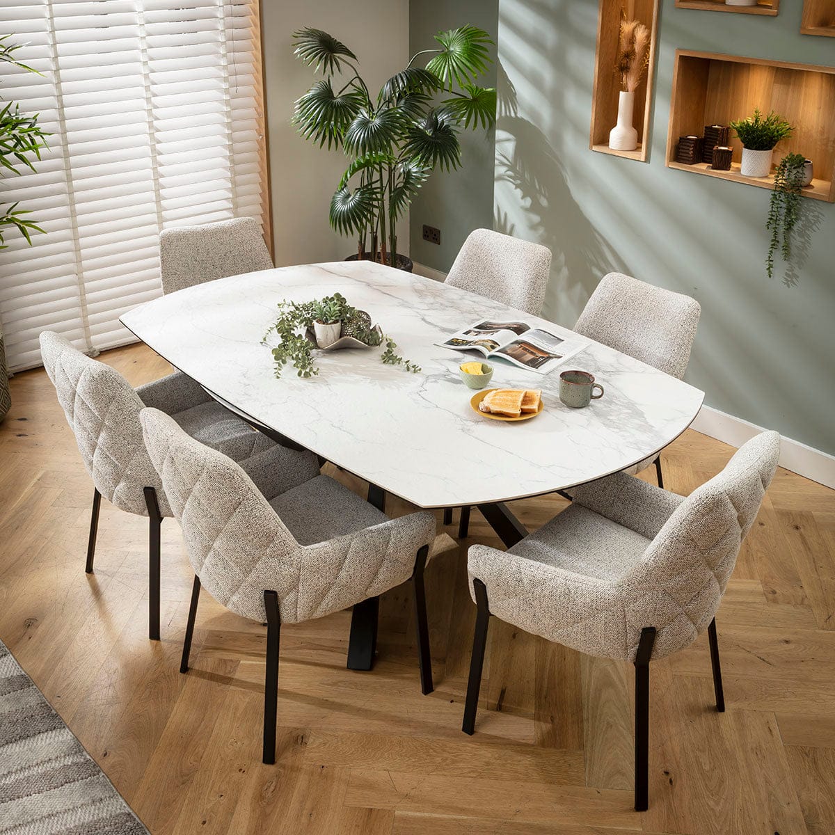 Ensemble de salle à manger rond extensible 6 places Cora &amp; Rudie en céramique grise et blanche mate