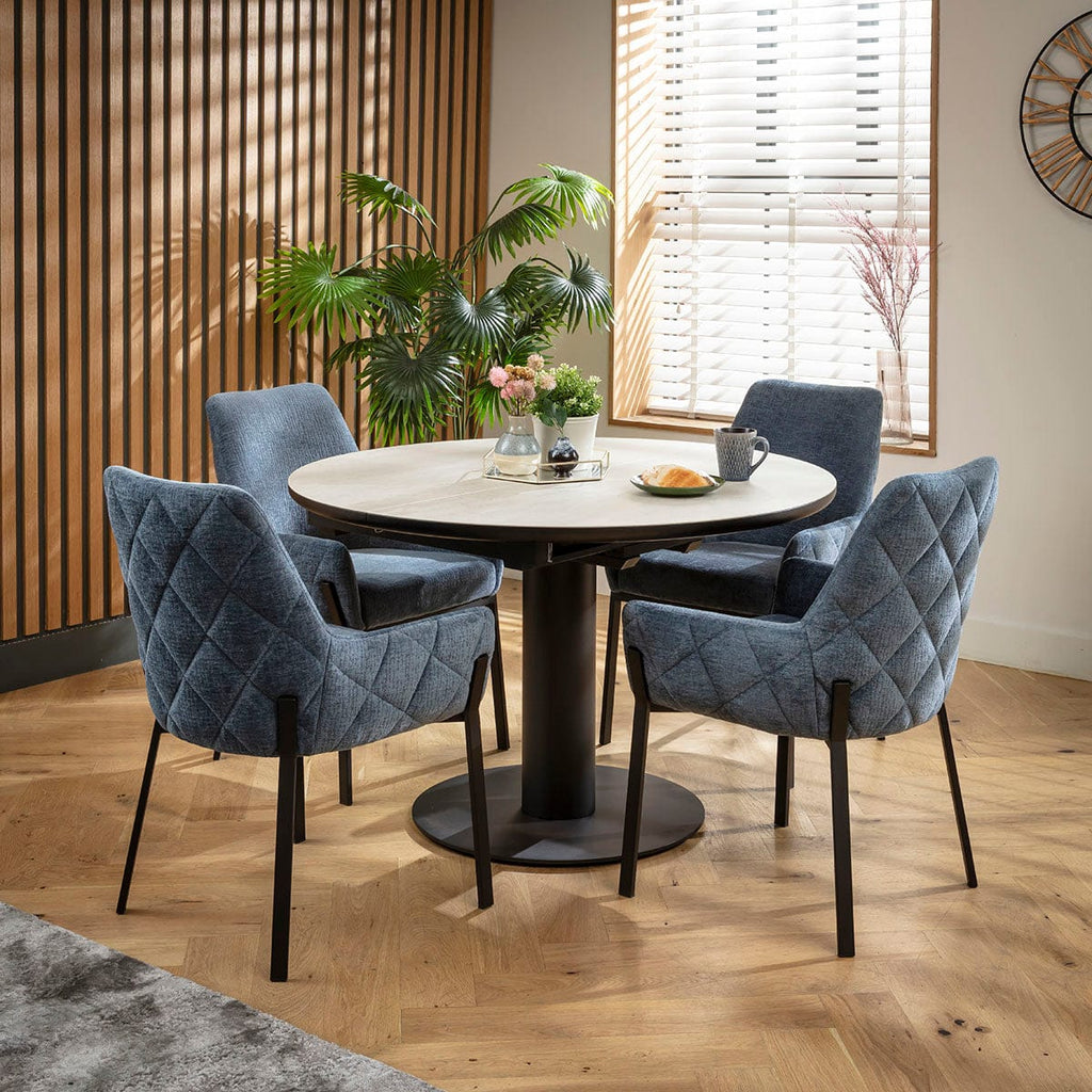 Ensemble de salle à manger rond extensible 4 places Cora &amp; Venus, en chenille bleue et céramique gris clair