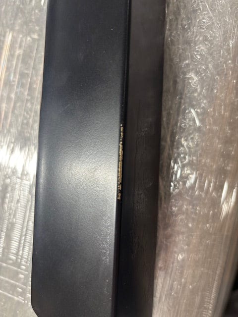 Table de salle à manger ronde 4 places ExDisplay Virgo en bois massif naturel 120 cm