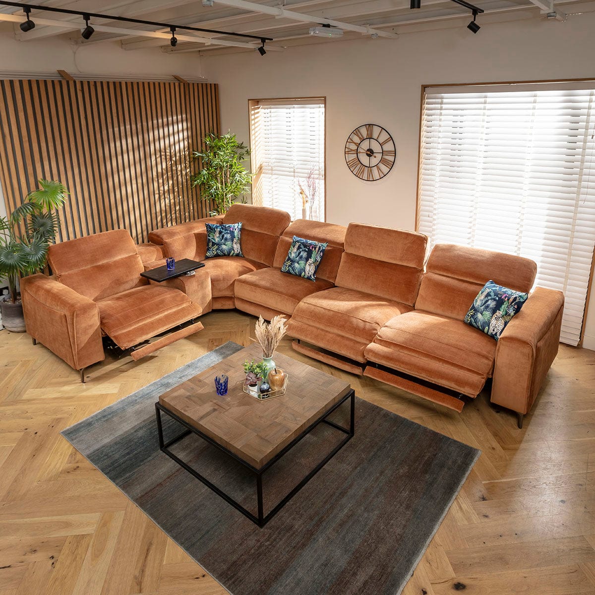 Canapé d'angle Florance 5 places avec triple relax et console de rangement, orange brûlé, 391 x 260 cm