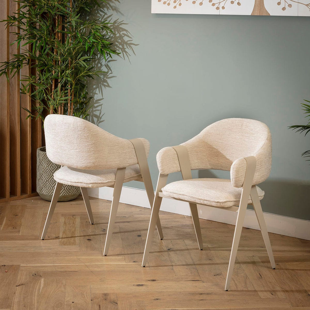 Chaise de salle à manger Freya Ultra-Modern Carver couleur crème