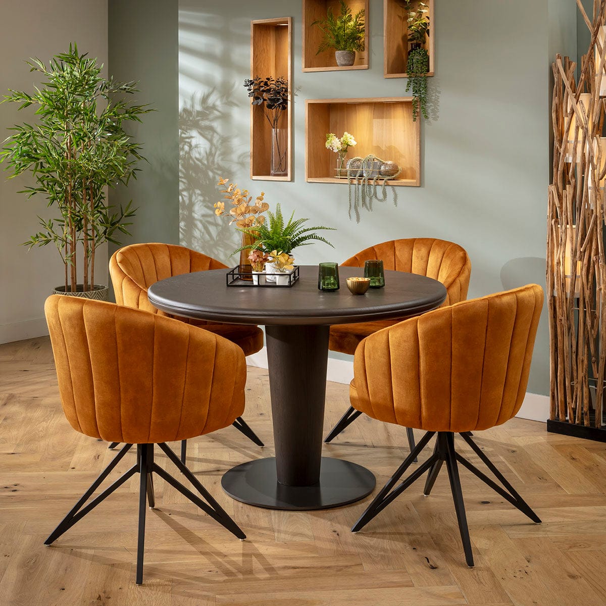 Ensemble de salle à manger rond contemporain 4 places Hattie &amp; Pluto, finition chêne safran et gris.