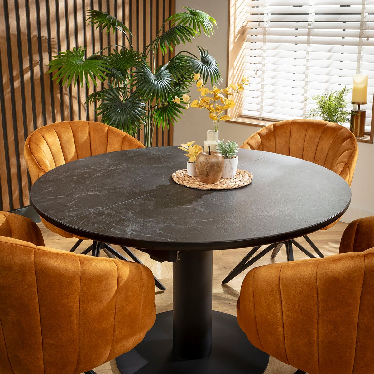 Ensemble de salle à manger rond extensible 4 places Hattie &amp; Venus, céramique safran et noire