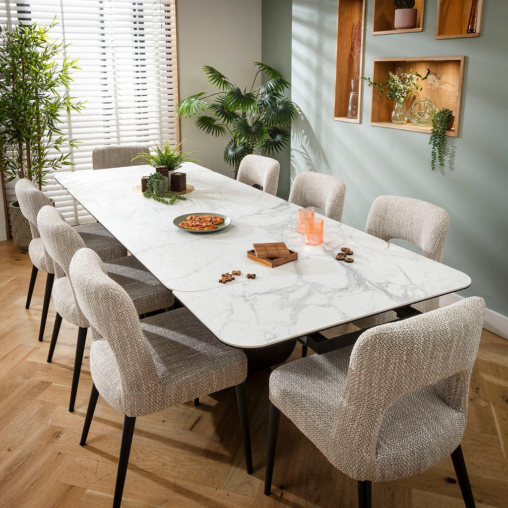 Ensemble de salle à manger extensible Evie &amp; Hugo, grand modèle 8 places, en céramique marron et blanc mat