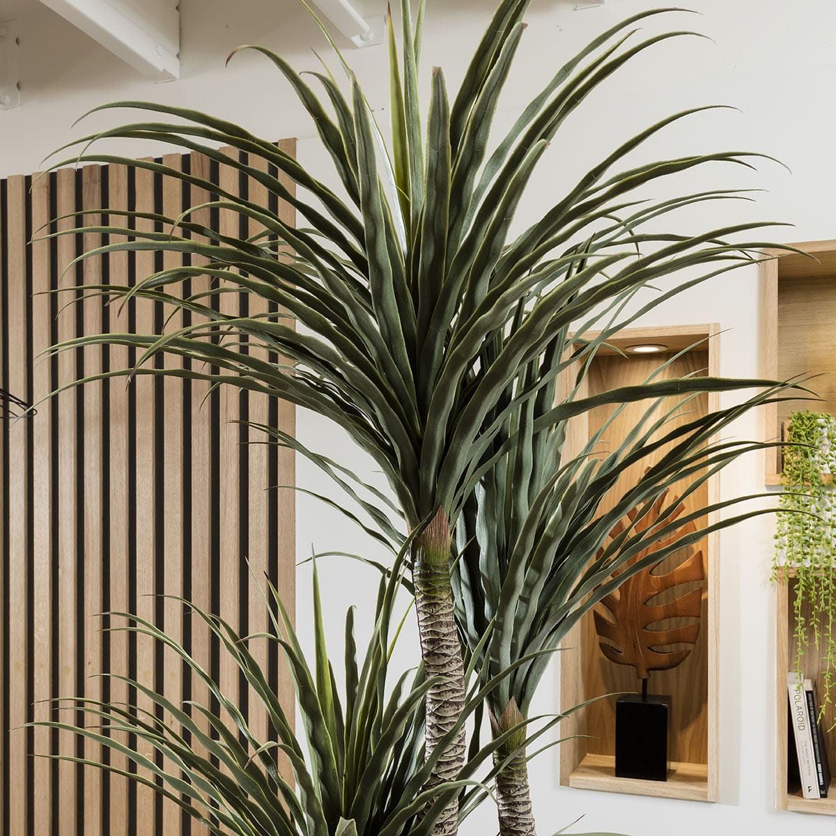 Grand palmier artificiel en pot