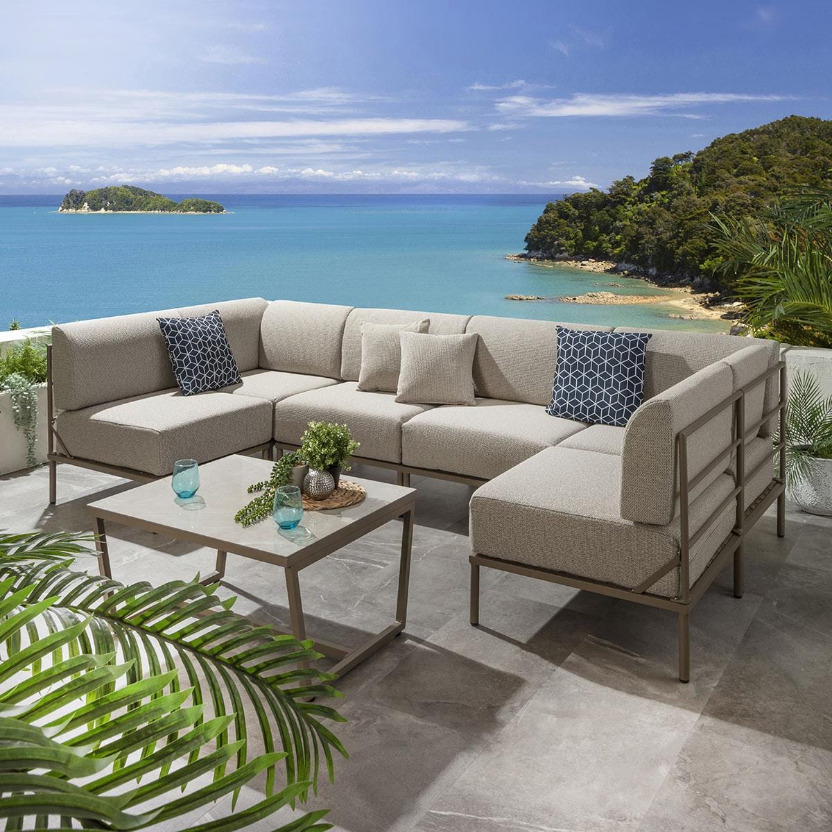 Ensemble canapé d'angle en U Alfie Garden, couleur crème latte, 288 x 144 cm, U7