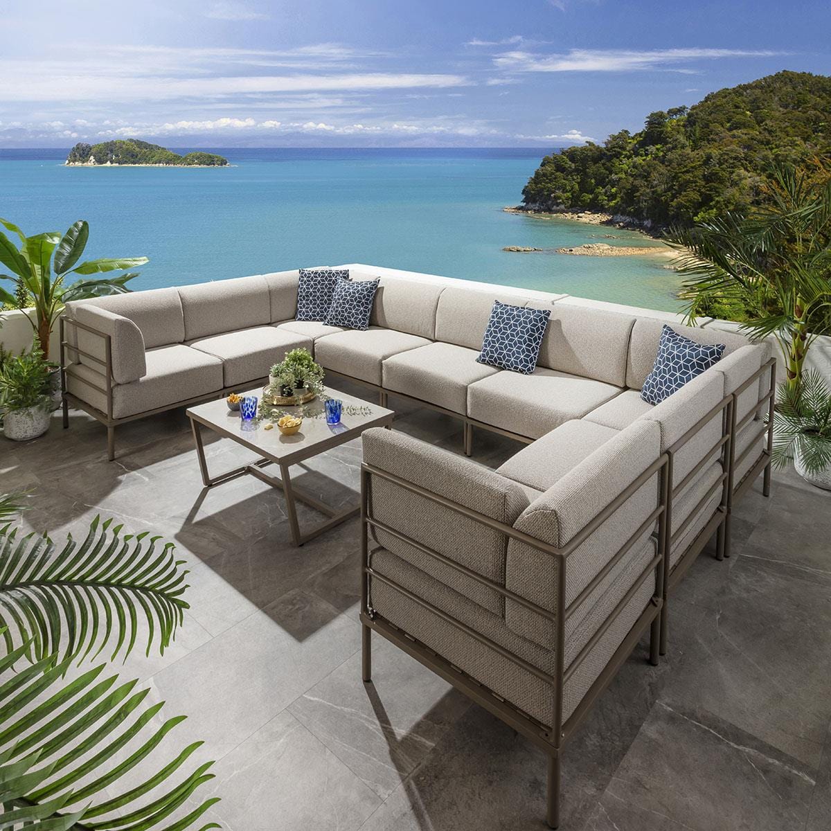 Ensemble canapé d'angle en forme de U Alfie Garden, couleur crème latte, 360 x 216 cm, U10