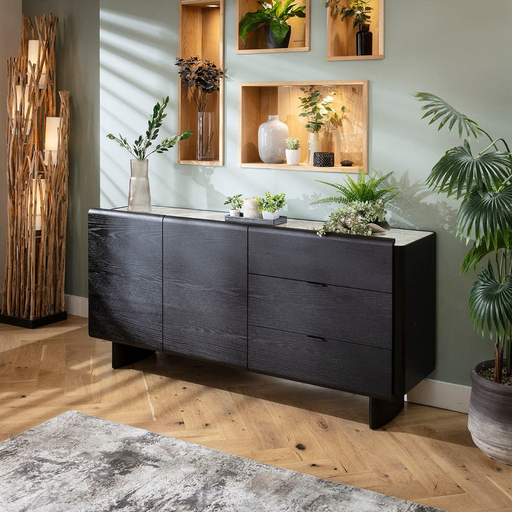 Buffet moderne Hastings grand format en chêne noir et céramique, 180 x 45 cm