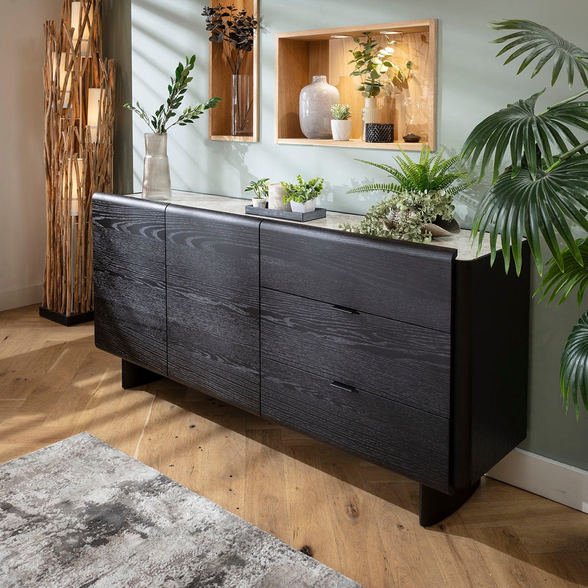 Buffet moderne Hastings grand format en chêne noir et céramique, 180 x 45 cm