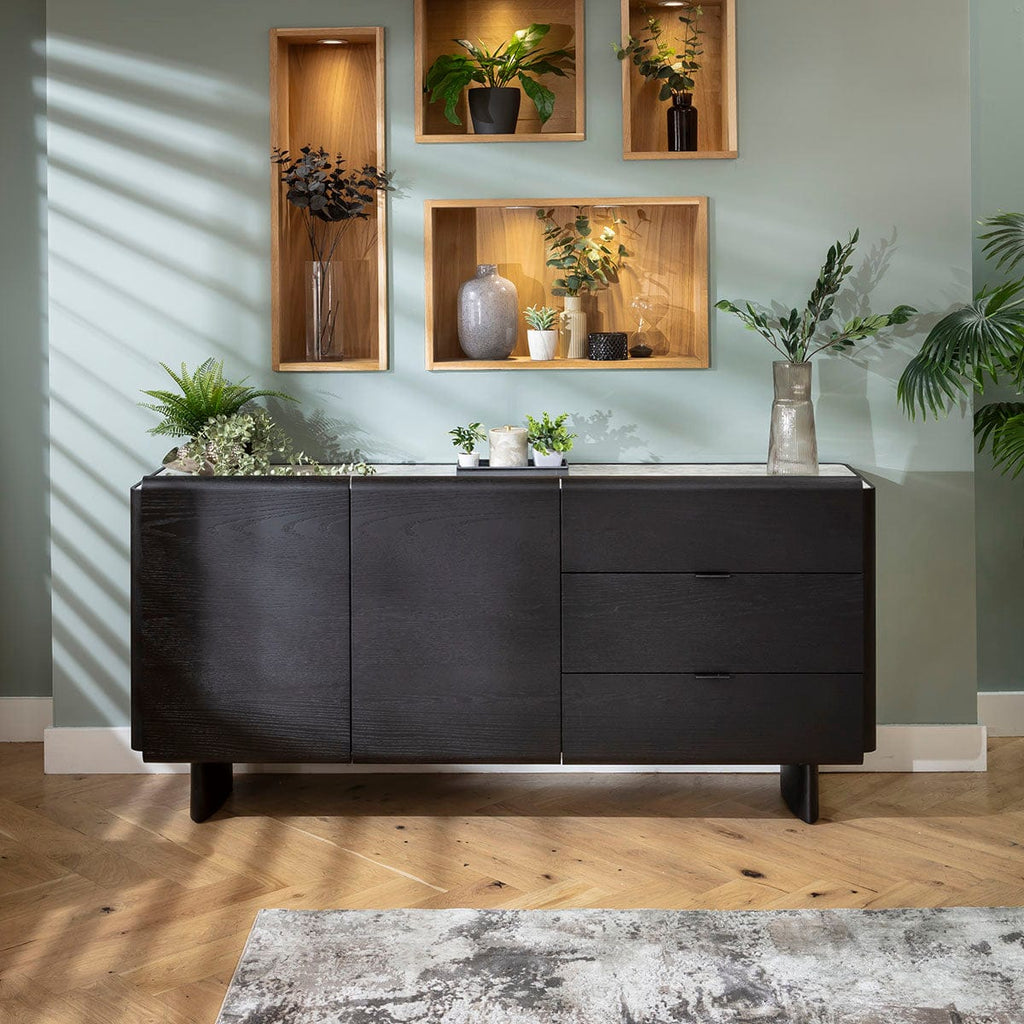 Buffet moderne Hastings grand format en chêne noir et céramique, 180 x 45 cm