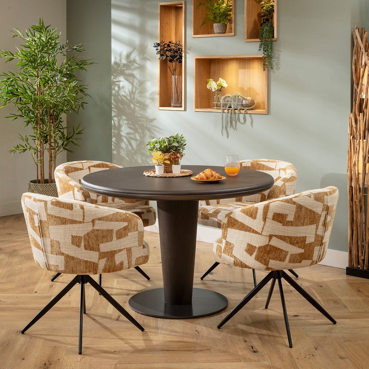 Ensemble de salle à manger rond contemporain 4 places Lyla &amp; Pluto, chêne jaune et gris délavé