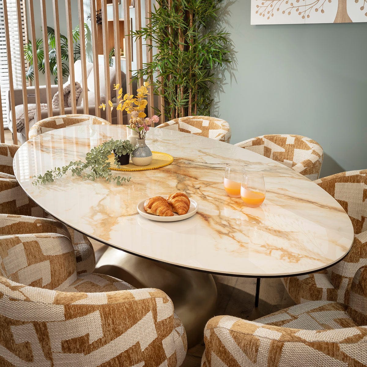 Ensemble de salle à manger ovale 8 places Lyla &amp; Venusia en céramique jaune et blanche