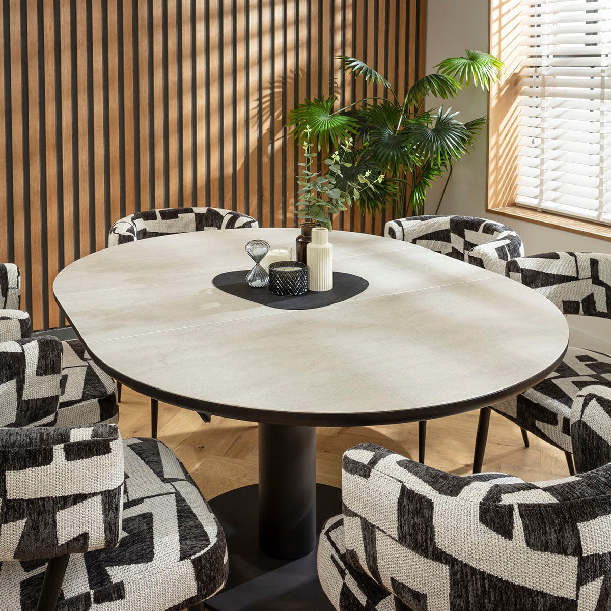 Ensemble de salle à manger rond extensible 6 places Mila &amp; Venus en céramique noire et gris clair