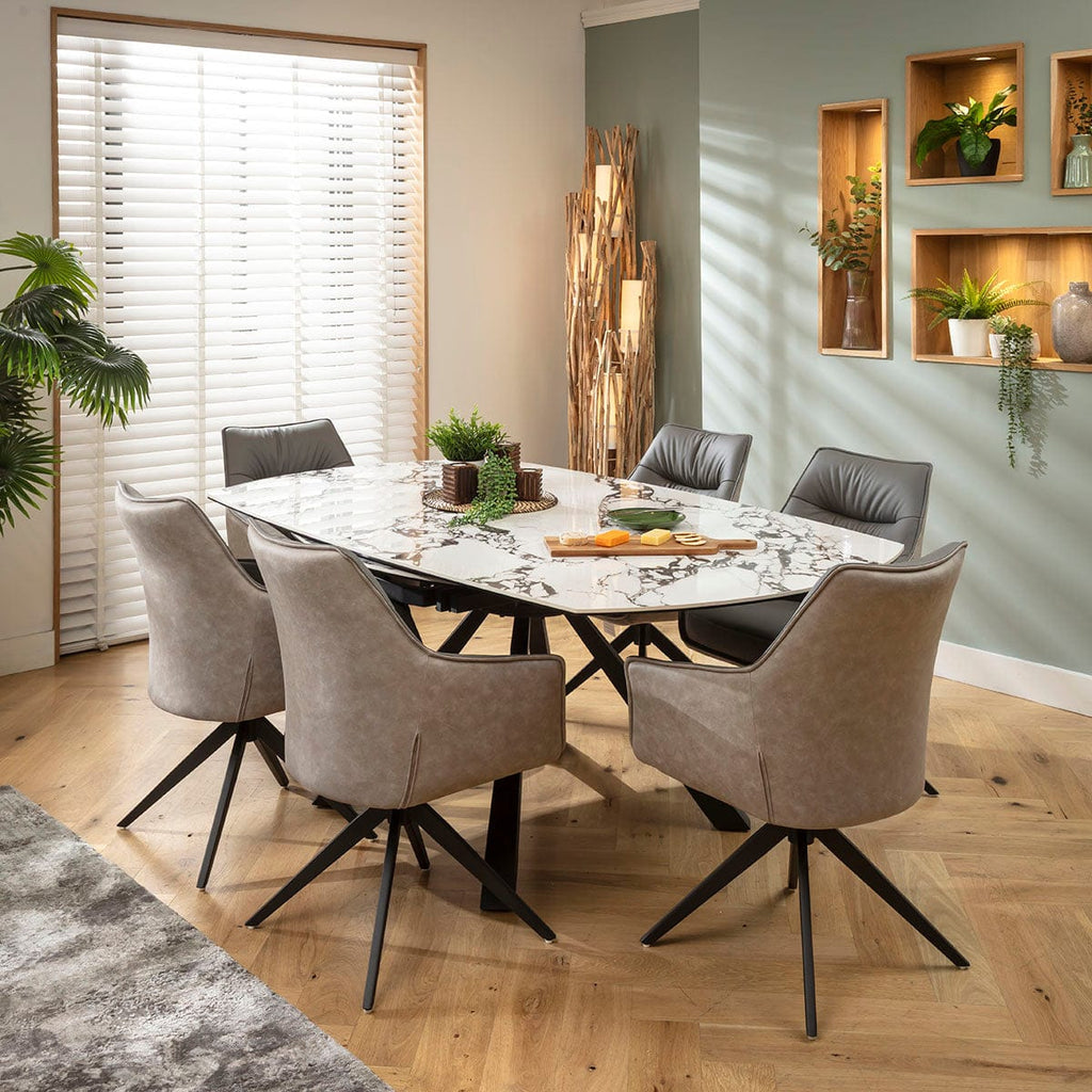 Ensemble de salle à manger rond extensible 6 places Millie &amp; Rudie, céramique blanche veinée de gris et de noir