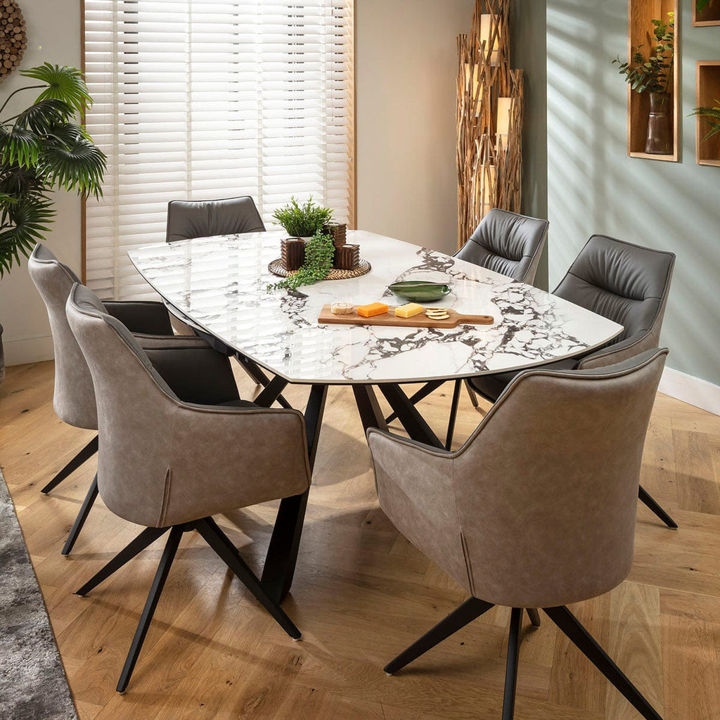 Ensemble de salle à manger rond extensible 6 places Millie &amp; Rudie, céramique blanche veinée de gris et de noir