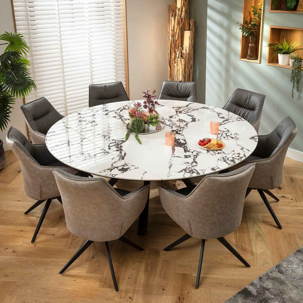 Ensemble de salle à manger rond extensible 8 places Millie &amp; Rudie, céramique blanche veinée de gris et de noir