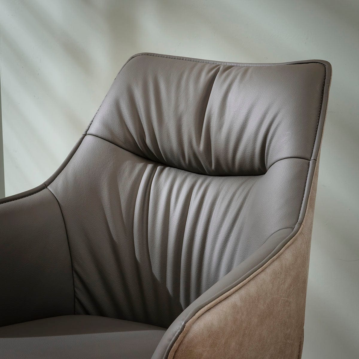 Ensemble de salle à manger rond extensible 6 places Millie &amp; Rudie en céramique grise et blanche mate