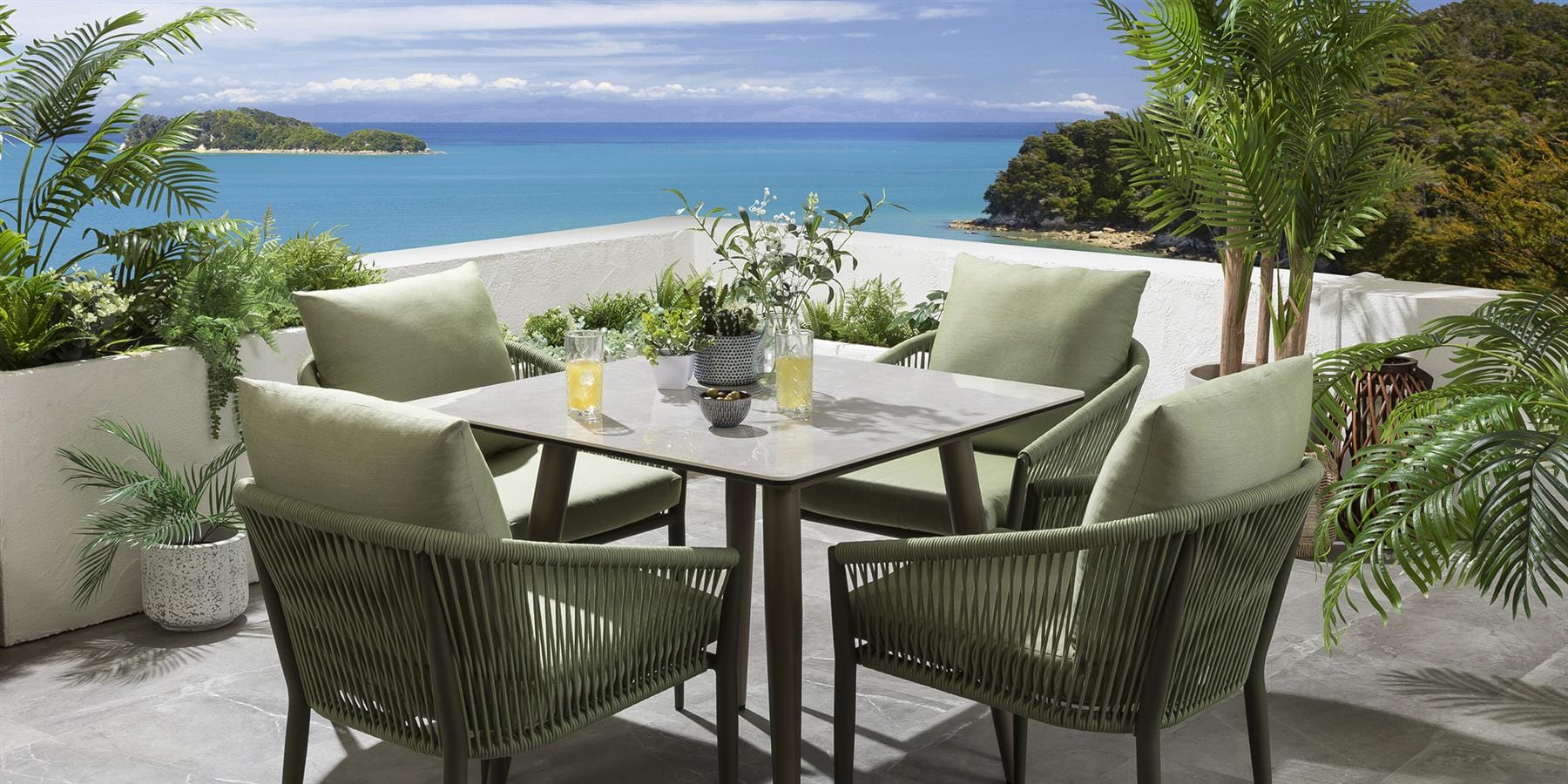 Ensemble de salle à manger de jardin Cole 4 places en céramique verte et beige