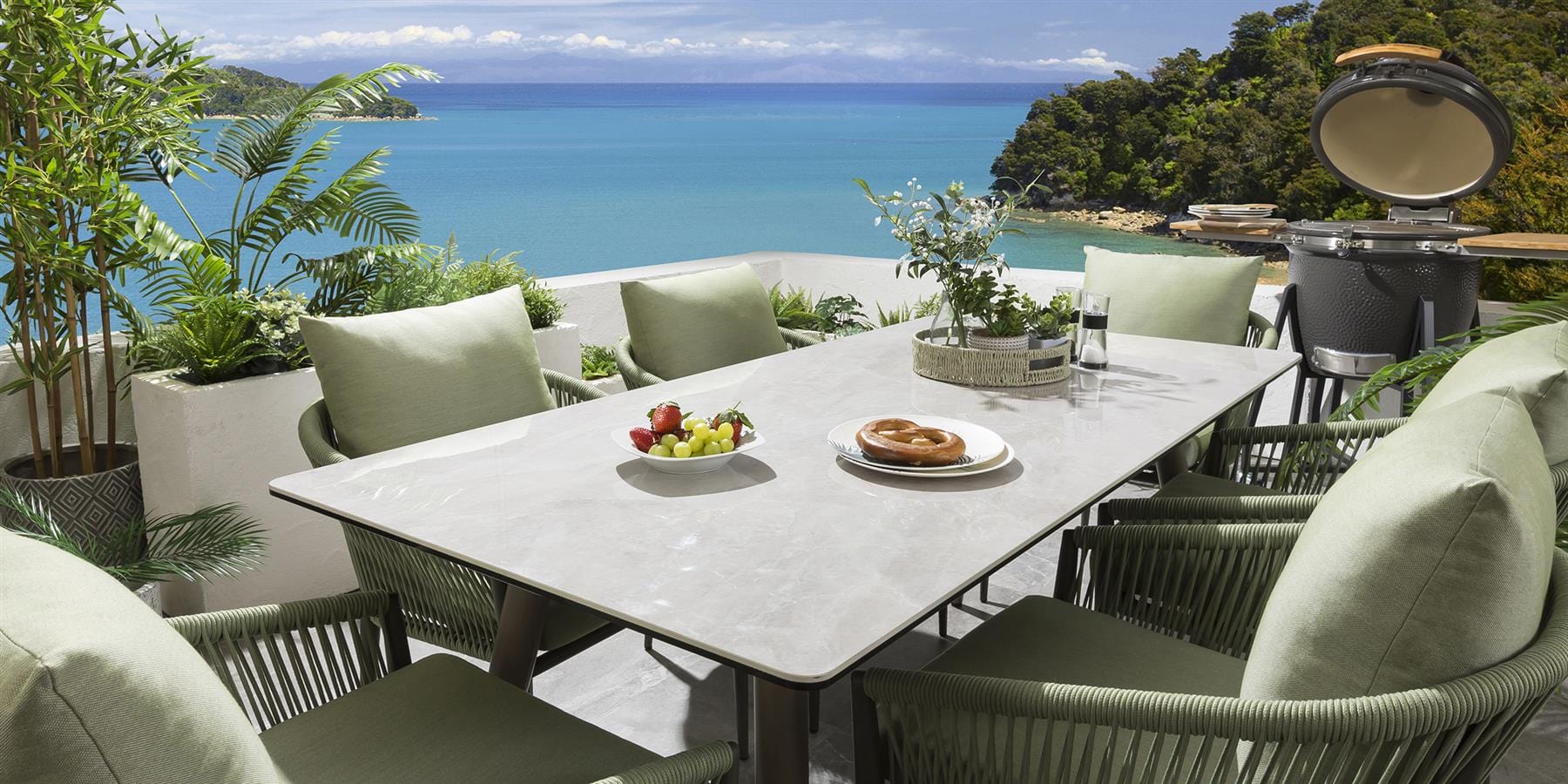 Ensemble de salle à manger de jardin Cole 6 places en céramique, vert et beige