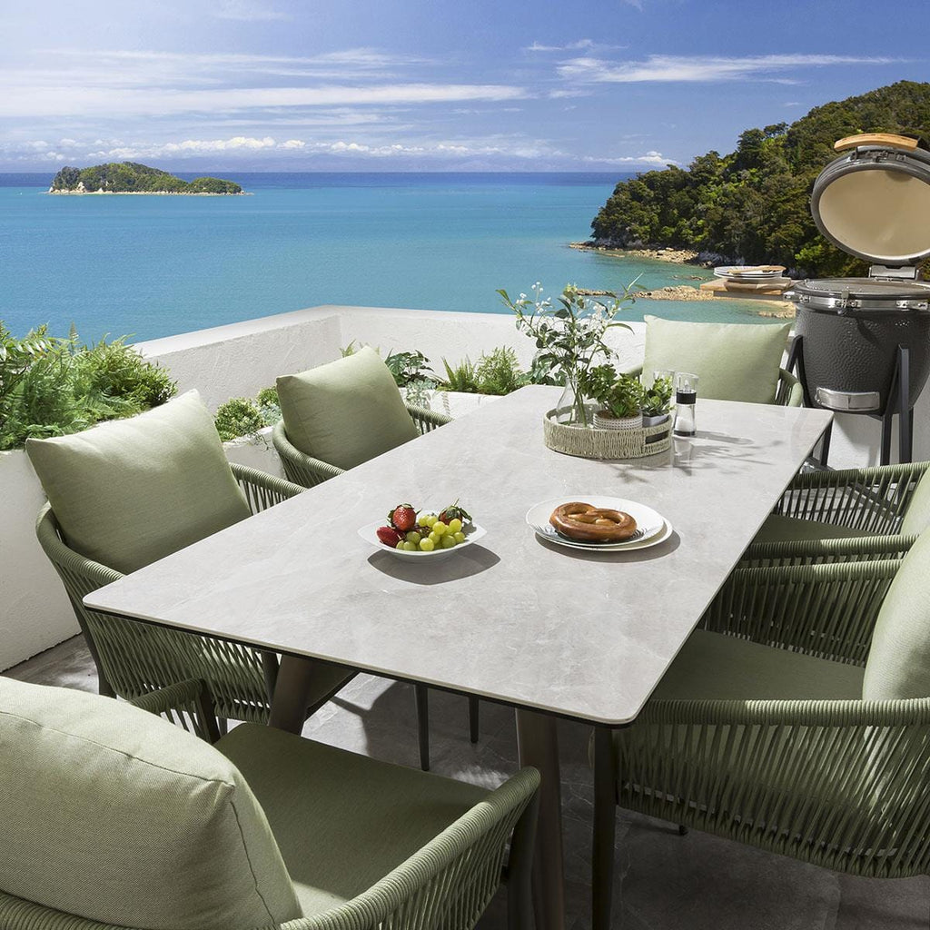 Ensemble de salle à manger de jardin Cole 6 places en céramique, vert et beige