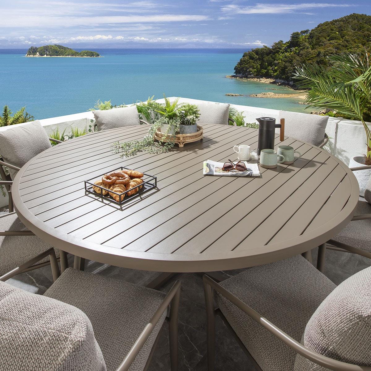 Ensemble de salle à manger de jardin rond Mia 8 places, aluminium crème et beige