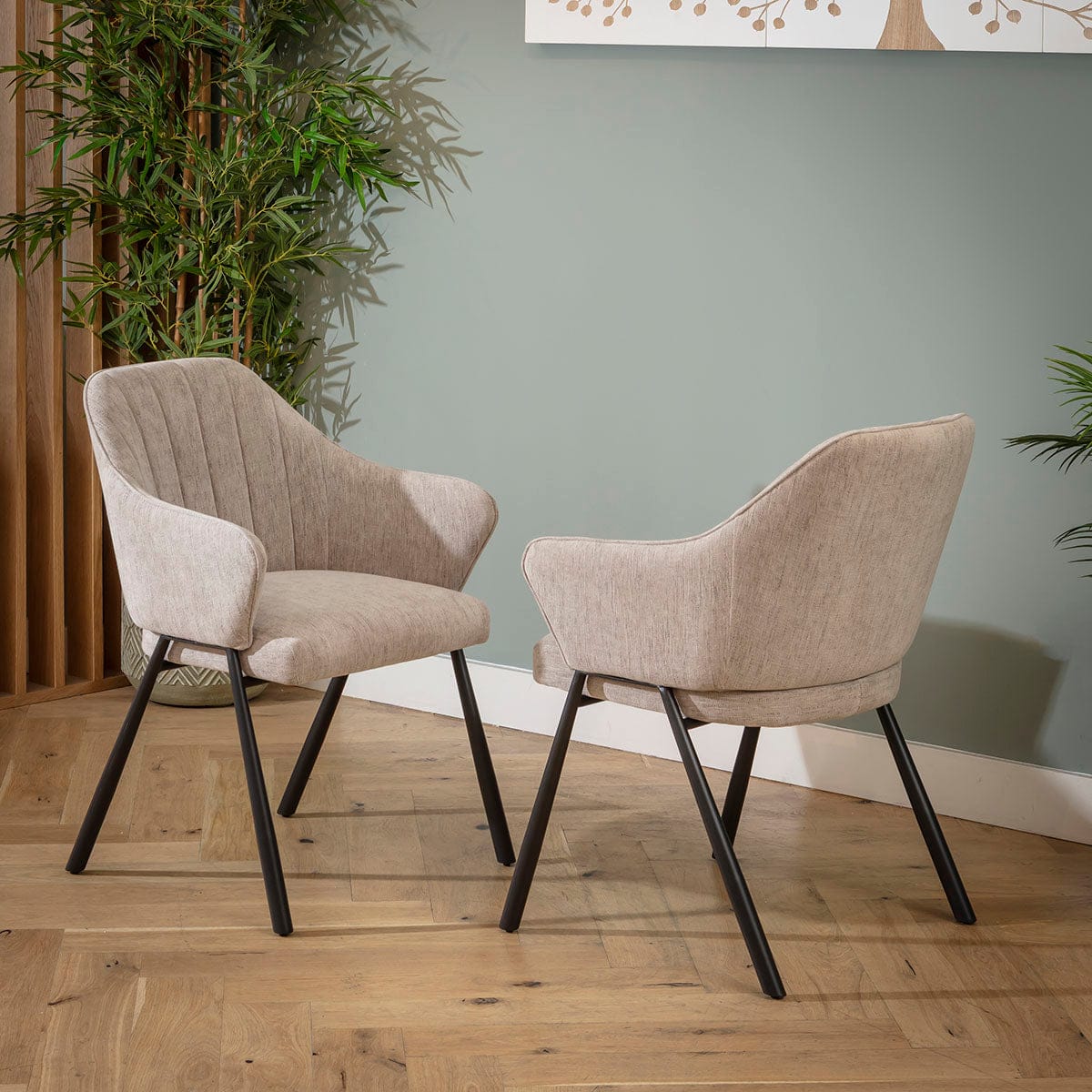 Chaise de salle à manger Clara moderne avec accoudoirs et tissu gris