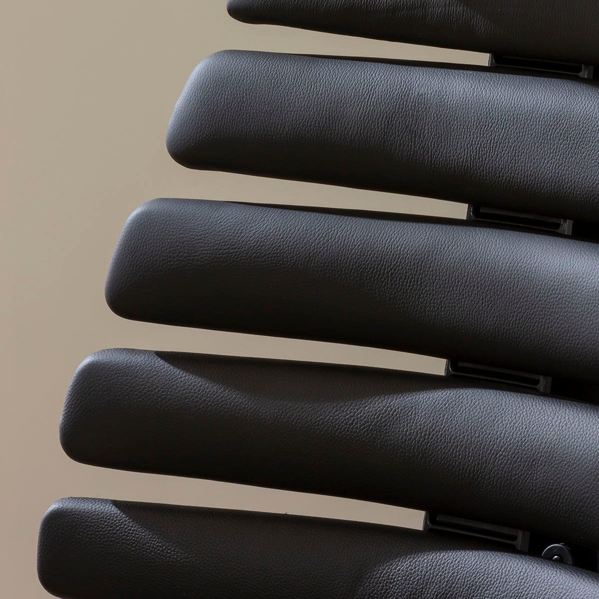 Fauteuil de bureau moderne Ergo Home Office en similicuir noir