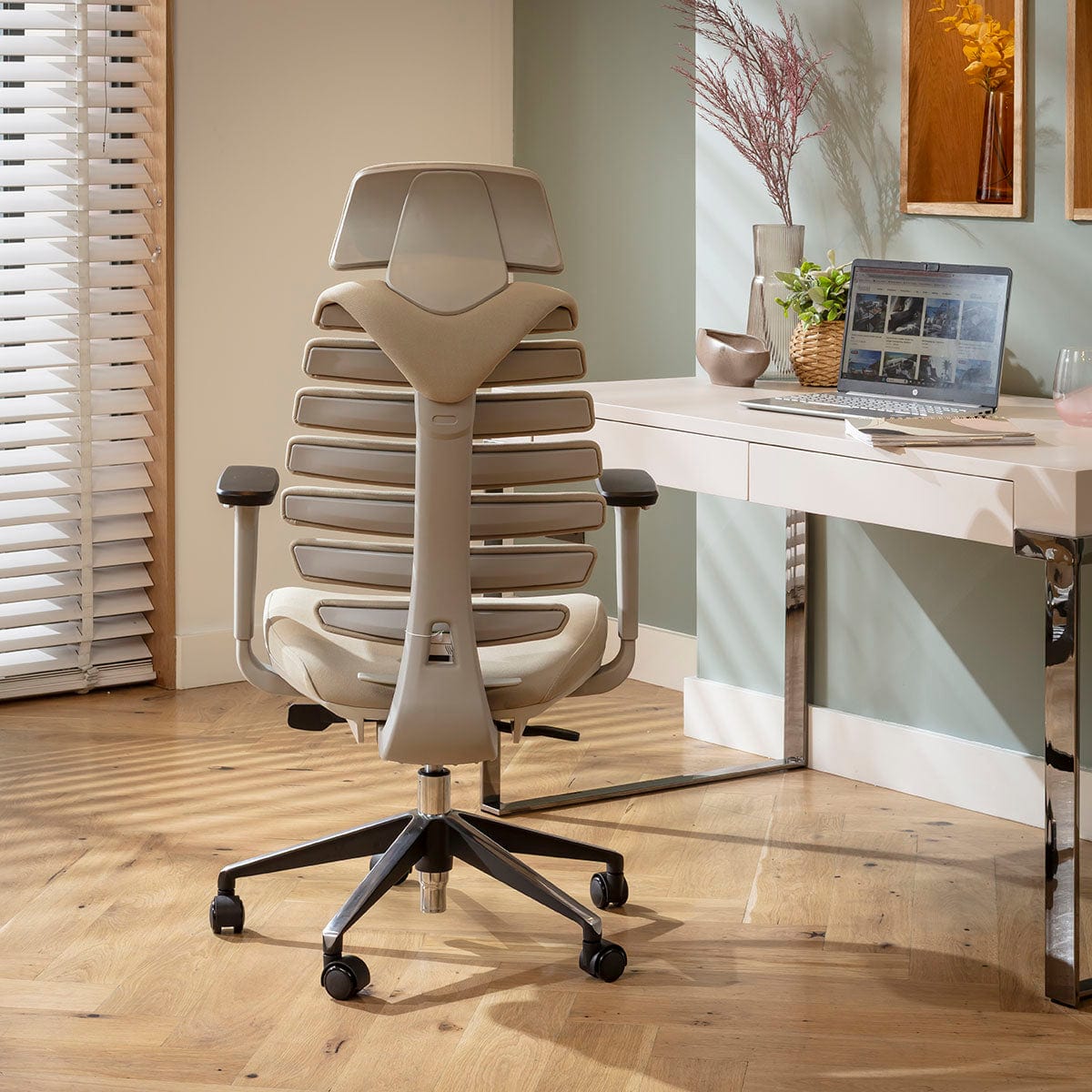 Chaise de bureau moderne Ergo en tissu gris et beige