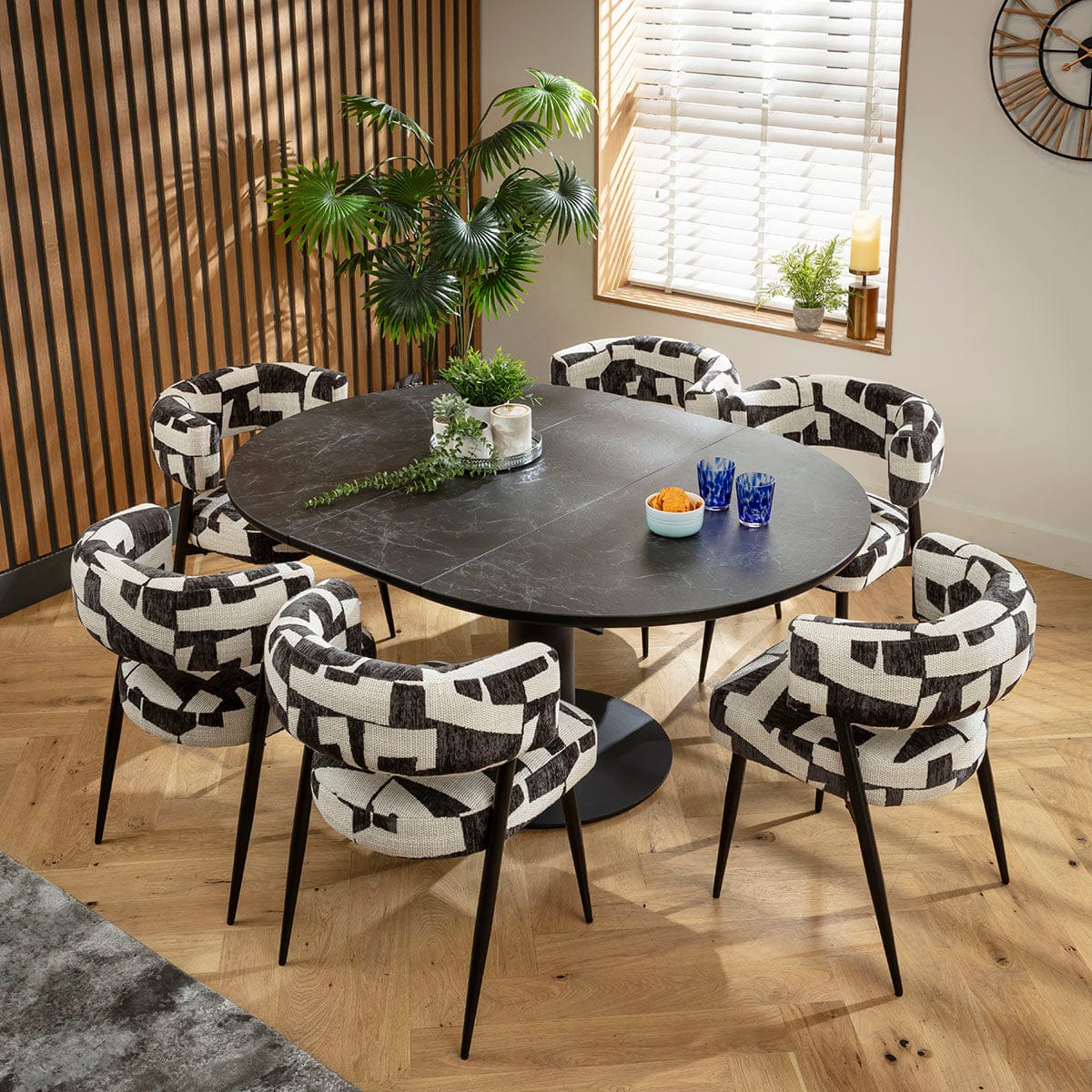 Table de salle à manger ovale ronde extensible Venus, en céramique effet marbre noir, 120-160 cm