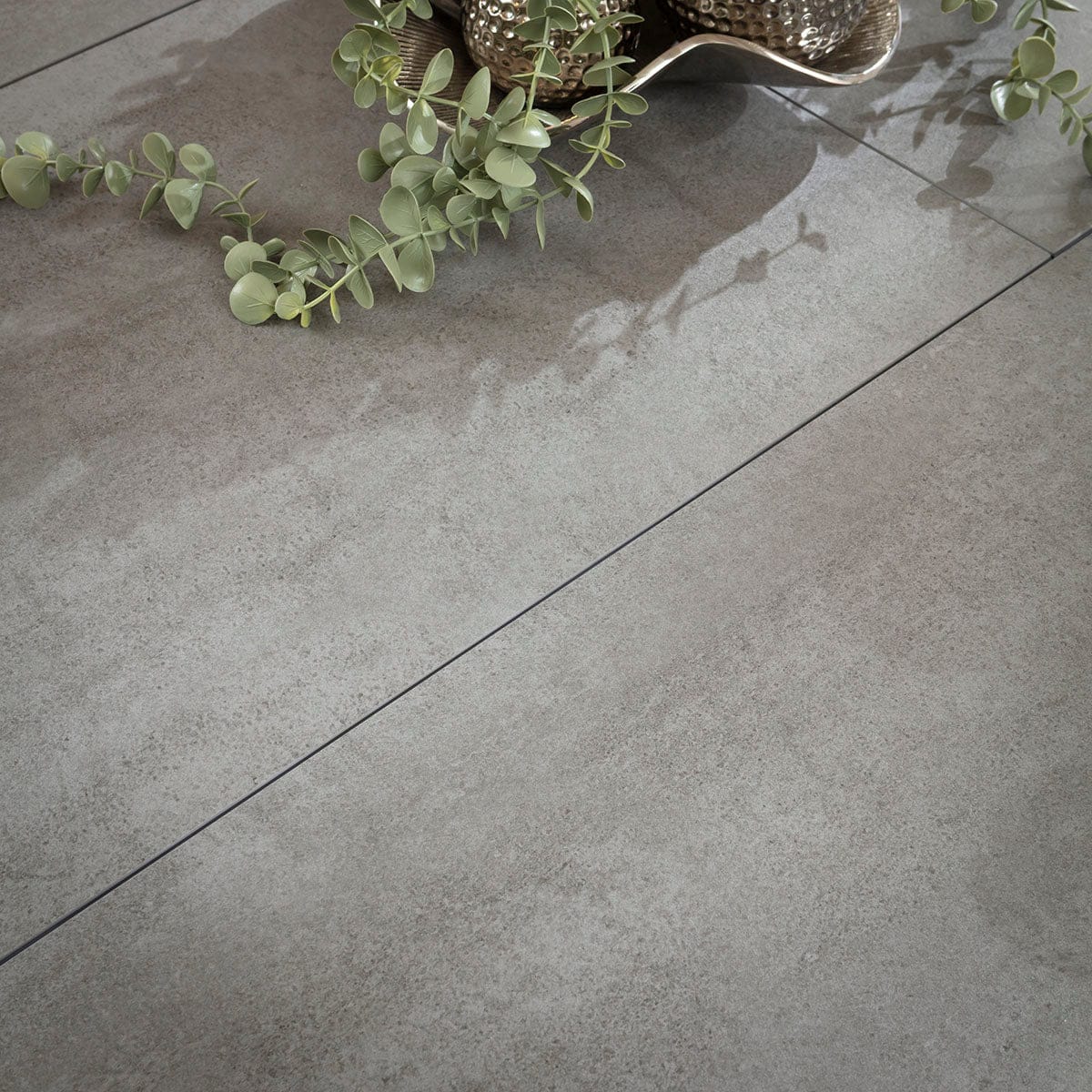 Ensemble de salle à manger rond extensible 4 places Maple &amp; Venus en céramique grise