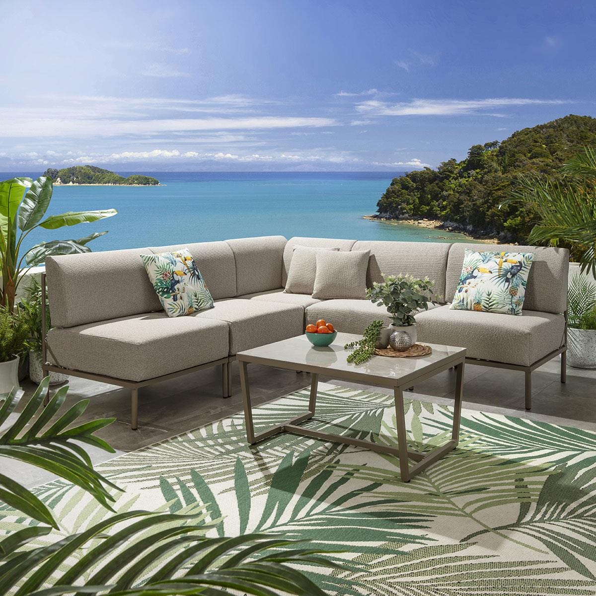 Ensemble canapé d'angle de jardin modulaire Alfie, couleur crème latte, 216 x 216 cm, longueur 6 pouces.