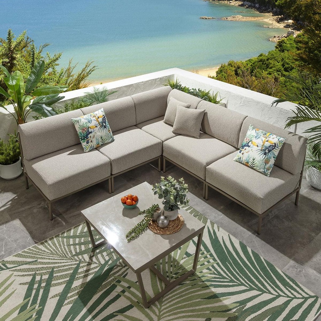 Ensemble canapé d'angle de jardin modulaire Alfie, couleur crème latte, 216 x 216 cm, longueur 6 pouces.