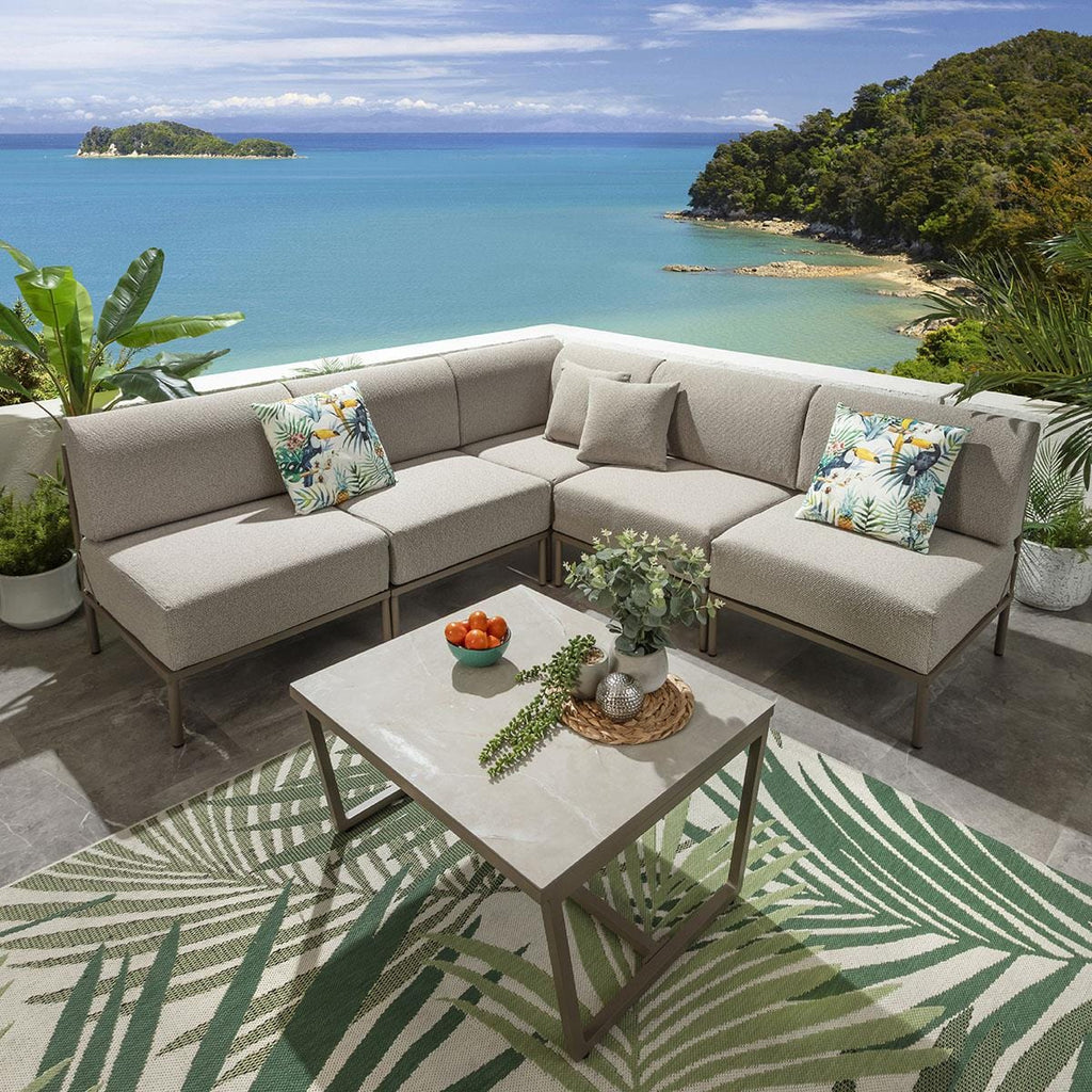 Ensemble canapé d'angle de jardin modulaire Alfie, couleur crème latte, 216 x 216 cm, longueur 6 pouces.