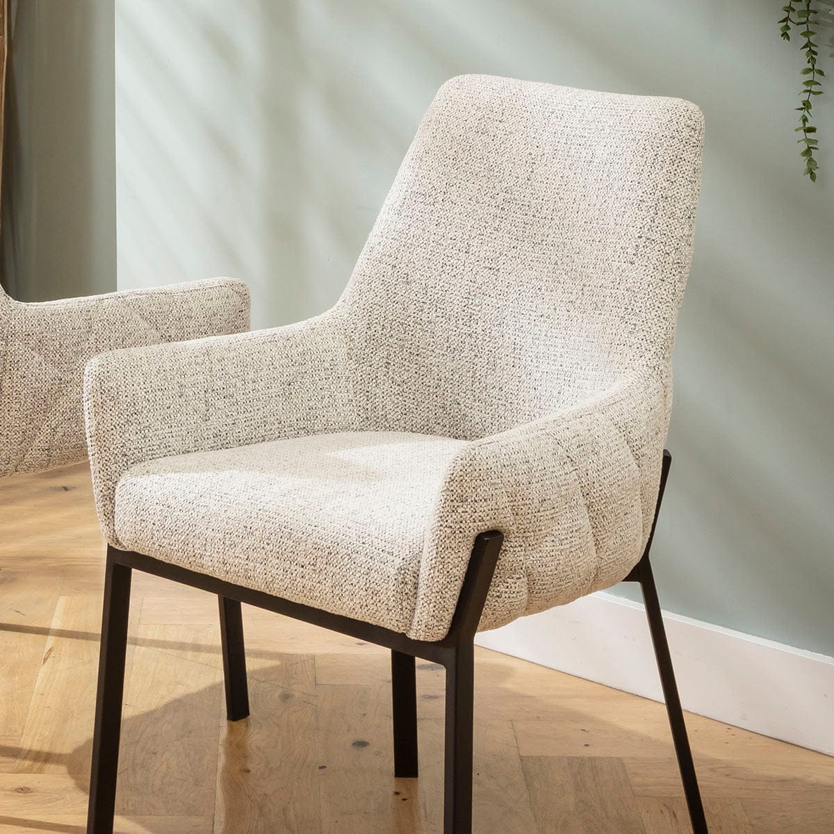 Chaise de salle à manger Cora Modern Carver avec accoudoirs en tissu tissé gris