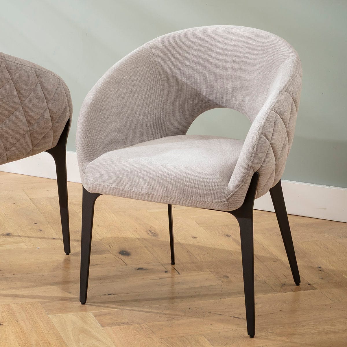 Chaise de salle à manger Piper ultra-moderne en tissu gris