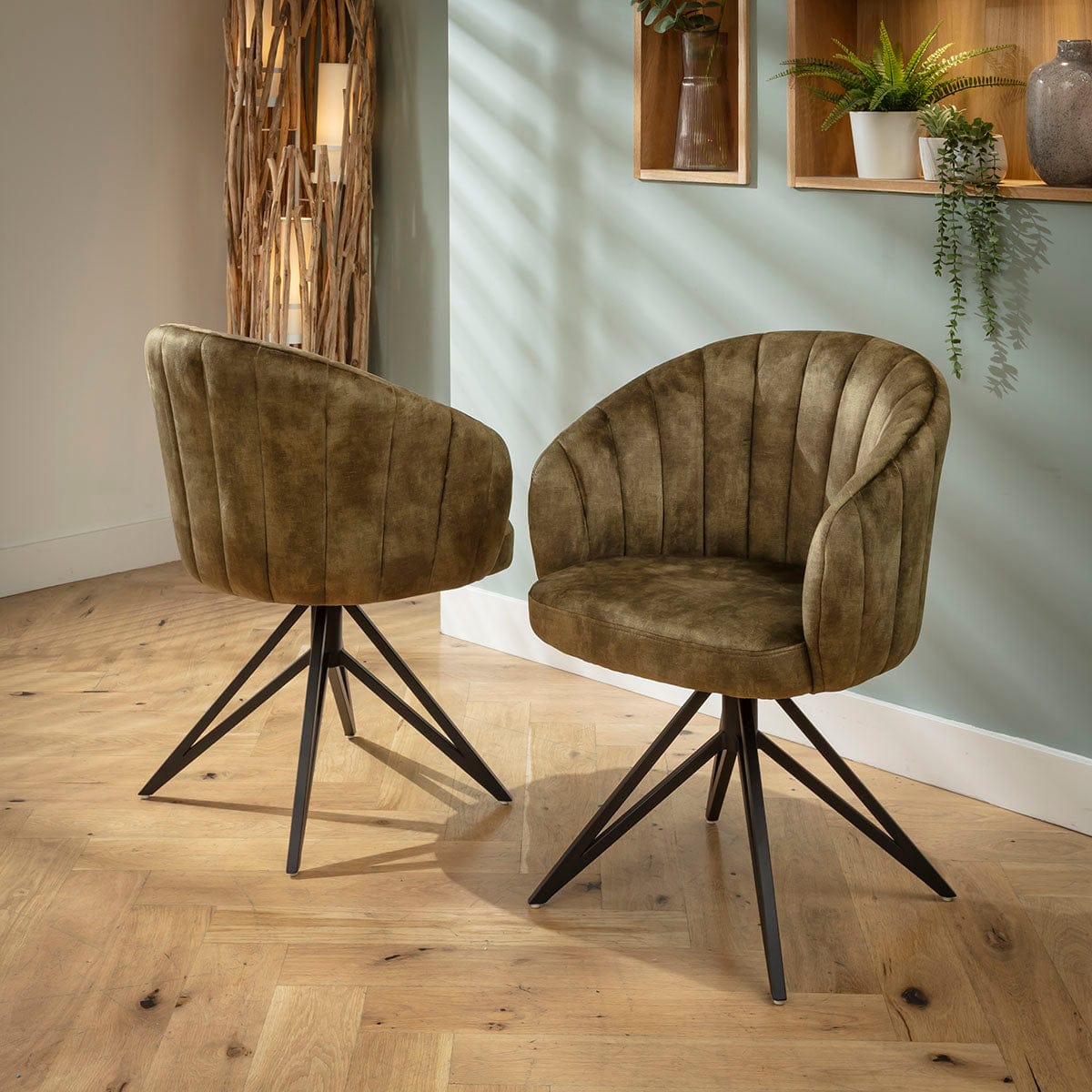 4 chaises de salle à manger pivotantes Hattie Carver avec accoudoirs en velours vert