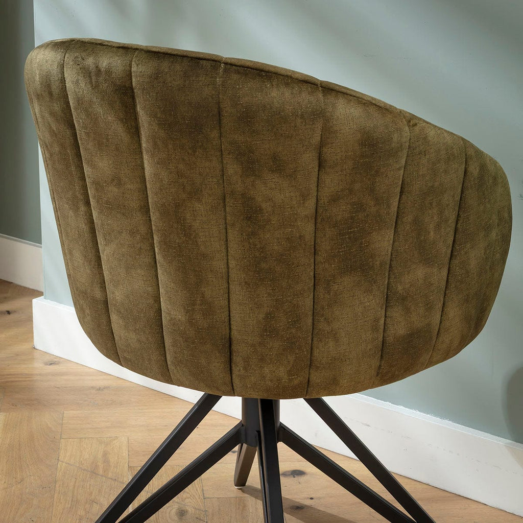 4 chaises de salle à manger pivotantes Hattie Carver avec accoudoirs en velours vert