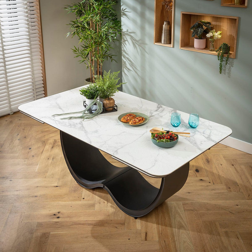 Ensemble de salle à manger extensible 6 places Piper &amp; Hugo, style moderne, en céramique grise et blanche mate