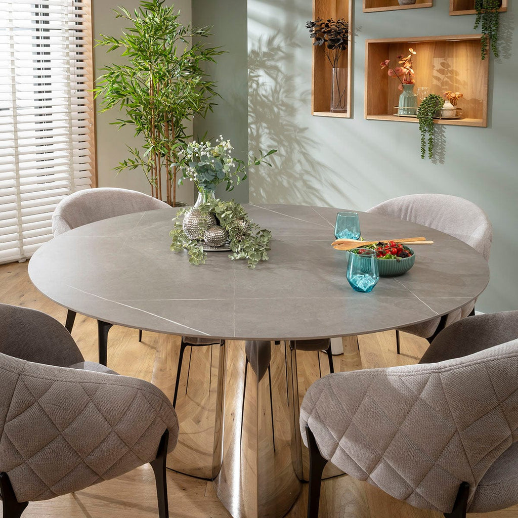 Ensemble de salle à manger moderne 4 places Piper &amp; Dynasty en céramique effet marbre gris et argent