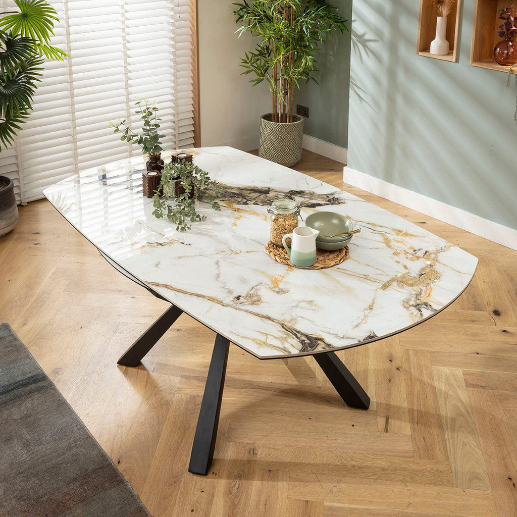 Table de salle à manger ronde extensible Rudie, céramique blanche veinée or et vert, 115-190 cm