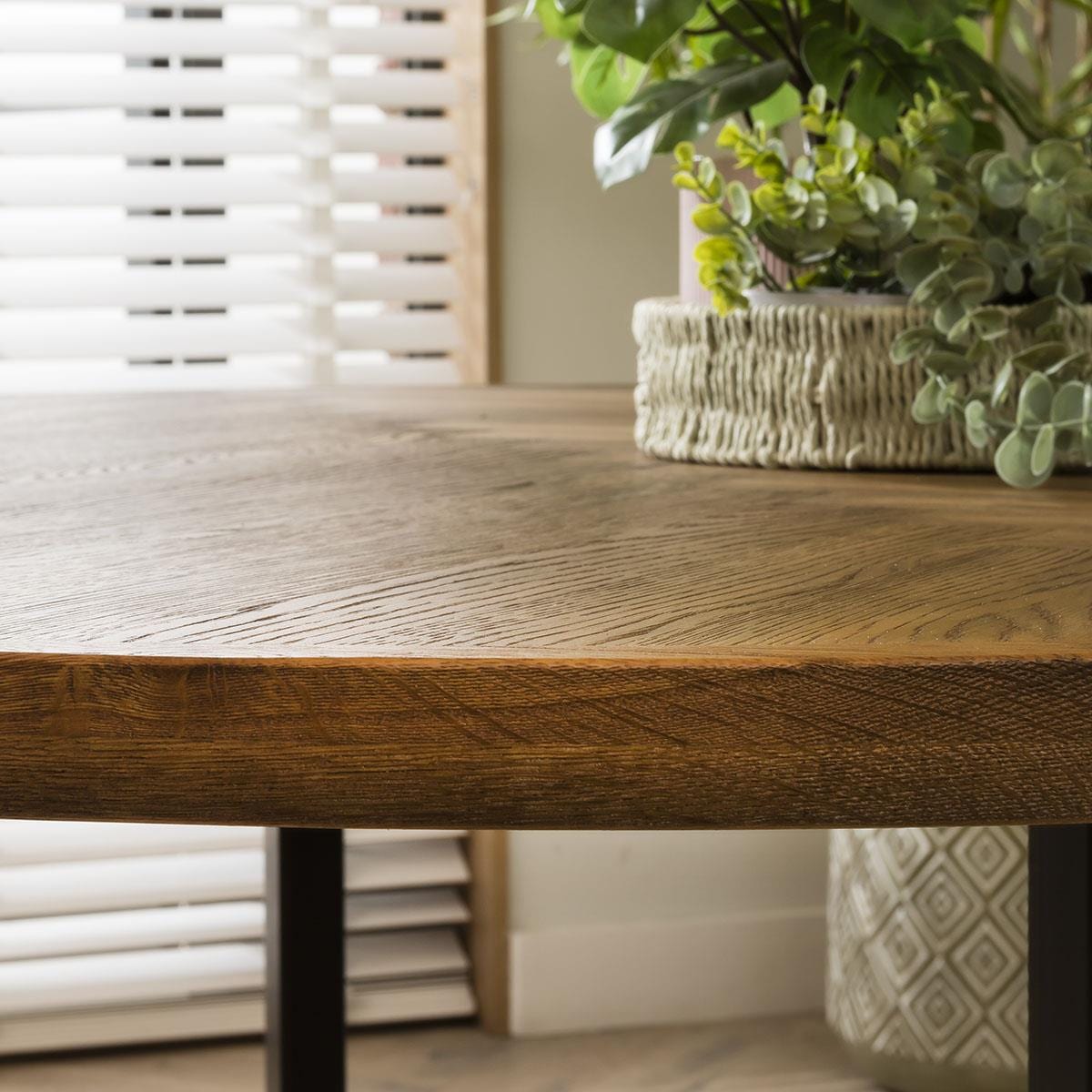 Table de salle à manger ronde en bois massif parquet ExDisplay Gemini 6 places, 140 cm de diamètre