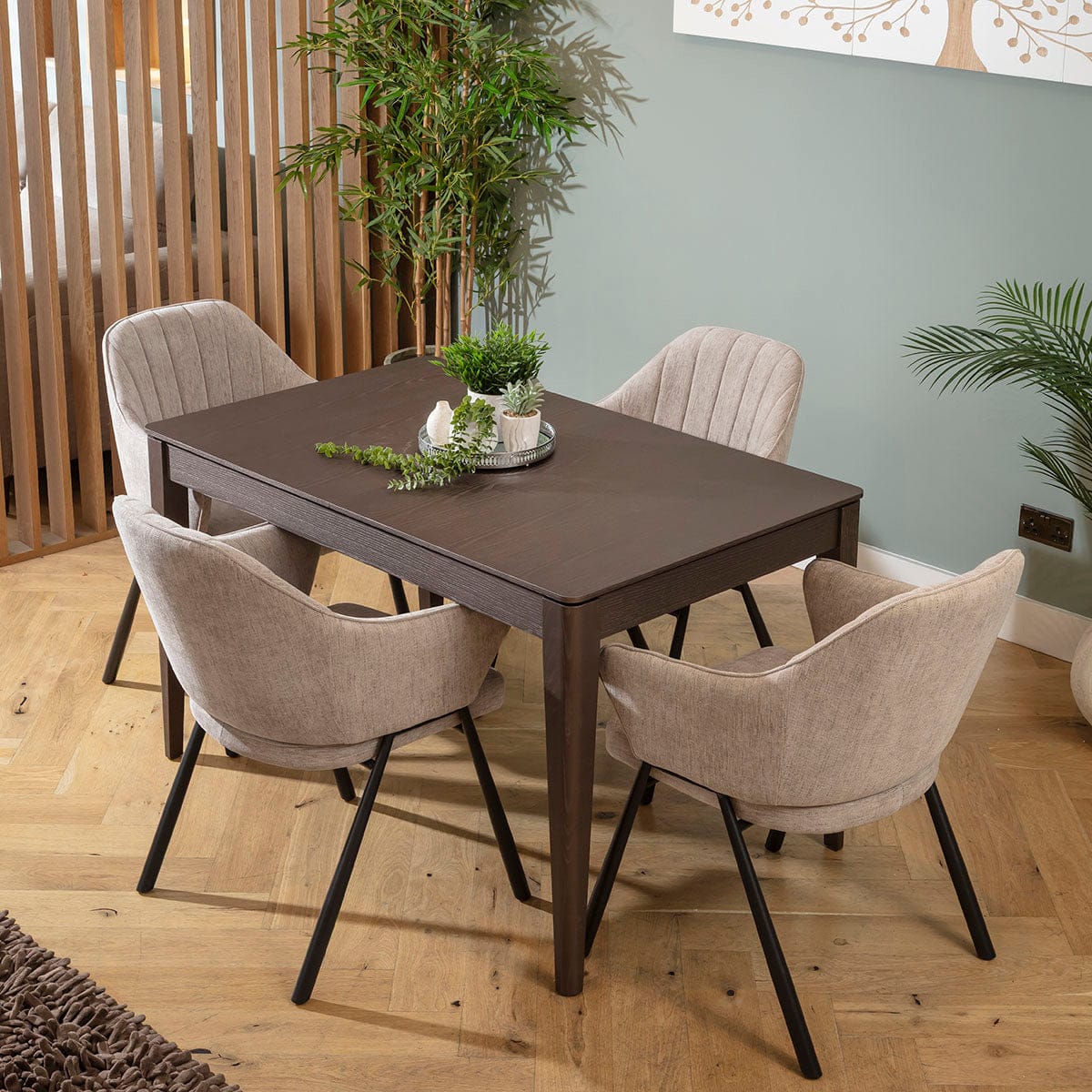 Table de salle à manger extensible compacte Ruben en bois marron 130-168 cm