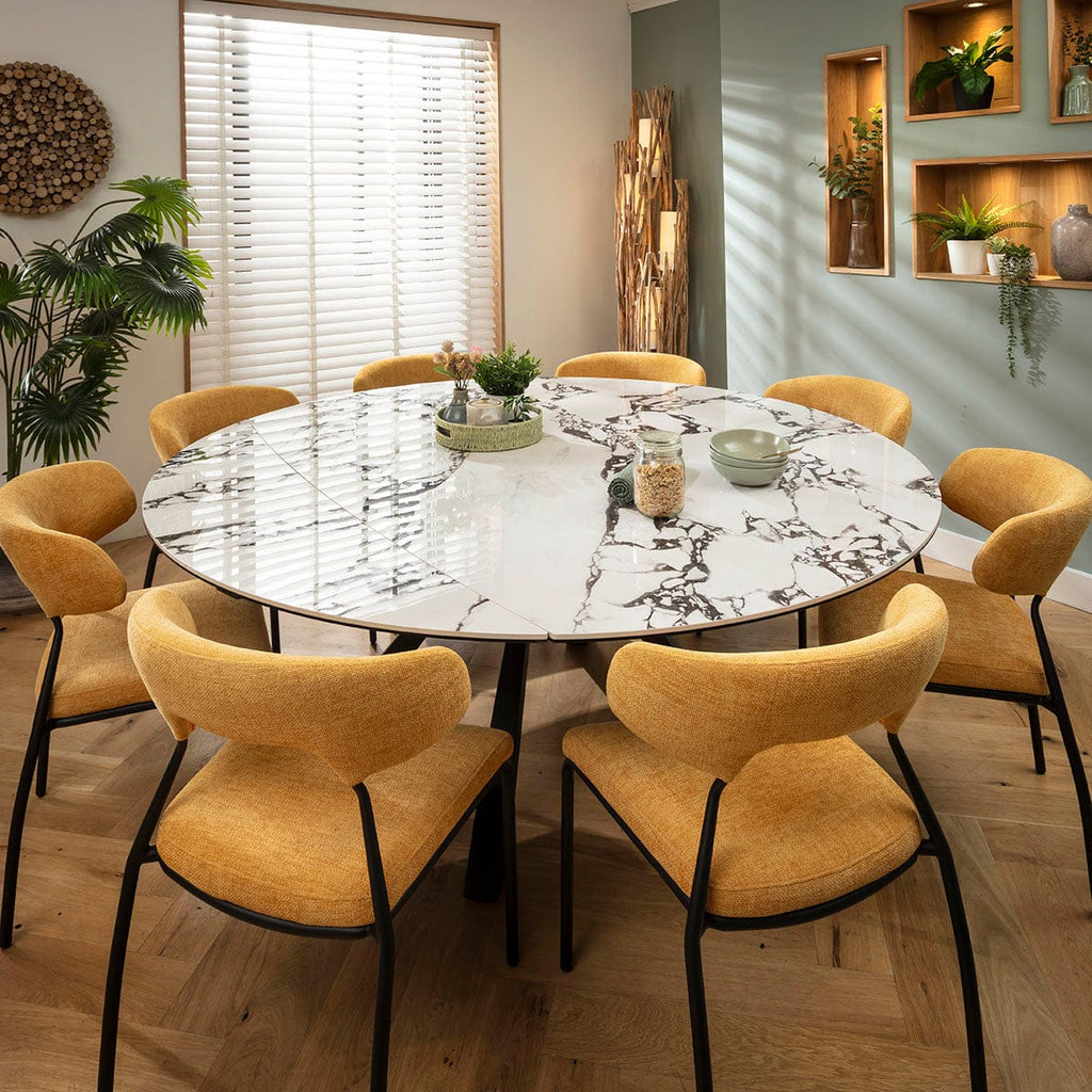 Ensemble de salle à manger rond extensible 8 places Oscar &amp; Rudie, finition or jaune et céramique blanche veinée noire